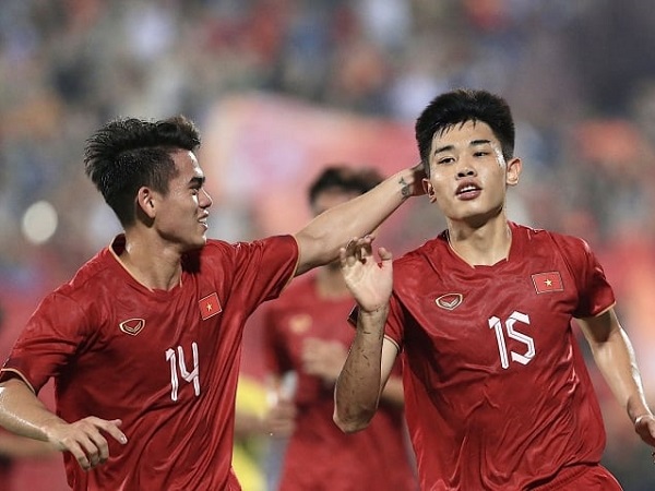 Lịch thi đấu bóng đá hôm nay 19/9: Việt Nam ra quân tại ASIAD 19, khởi tranh vòng bảng Champions League