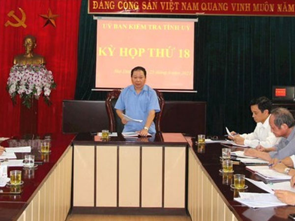 Nguyên trưởng Công an một thành phố bị cách chức vụ trong Đảng