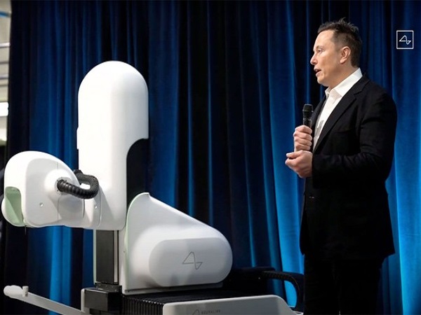 Tỉ phú Elon Musk và tham vọng cấy chip vào não người