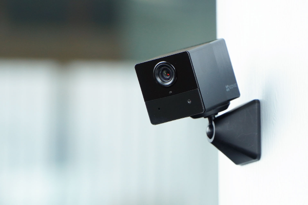 Cách phát hiện camera ẩn trong khách sạn, nhà nghỉ: Cực kỳ đơn giản, ai cũng có thể làm ngay