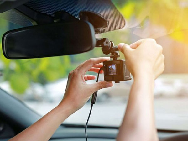 Hàng triệu ô tô sẽ phải lắp camera hành trình nếu dự thảo này thông qua
