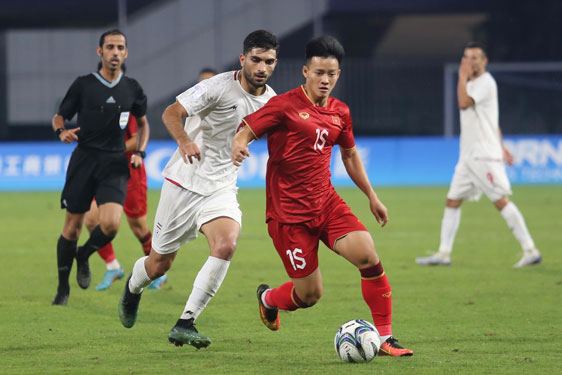 Thua đậm, Olympic Việt Nam đứng trước cửa hẹp