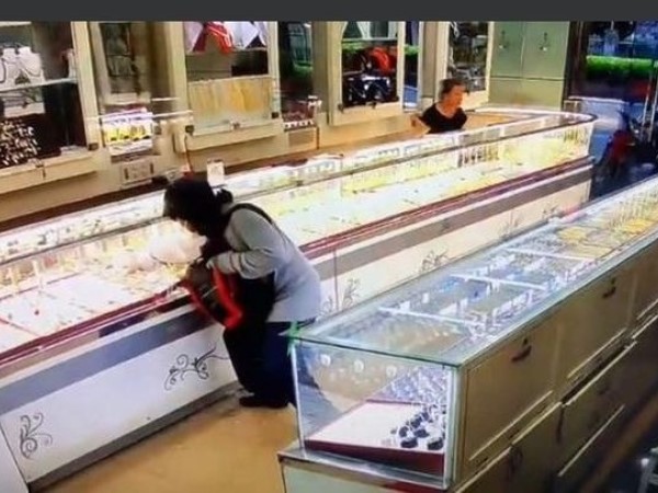 Vụ cướp tiệm vàng ở Khánh Hòa: Tài sản bị cướp ước tính khoảng 800 triệu đồng