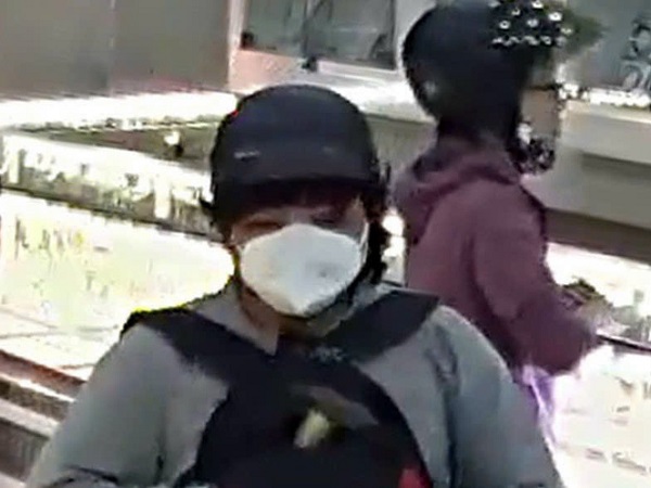 Hai đối tượng cướp tiệm vàng ở Cam Ranh là nam giới, khả năng đội tóc giả