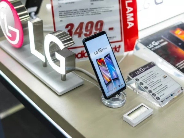 Điều khủng khiếp trên thị trường smartphone, gần 500 thương hiệu 'chết yểu'