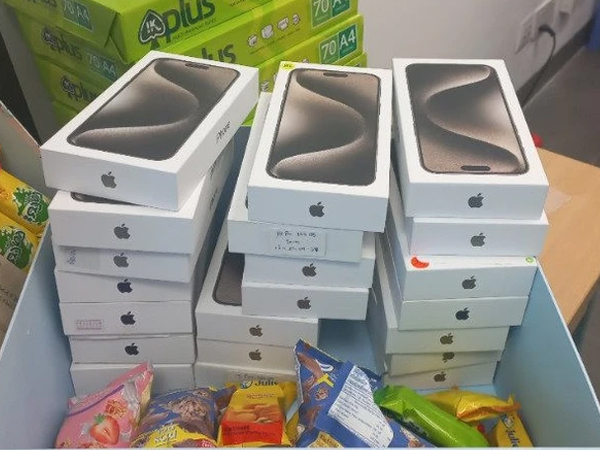Hải quan Đà Nẵng tạm giữ lô hàng 20 iPhone 15 Pro Max, trị giá 700 triệu đồng