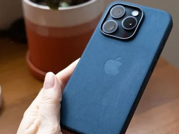 Không phải iPhone 15, cả thế giới đang nói về chiếc ốp lưng giá 1,5 triệu này từ Apple: Quảng cáo 'mềm như da lộn' nhưng khi mua về 'chỉ muốn vứt đi ngay'