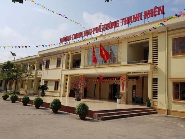 Không thể lạm thu tiền của phụ huynh học sinh