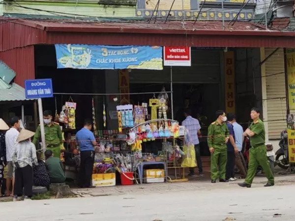Điện Biên: Chồng tâm thần siết cổ vợ đến chết