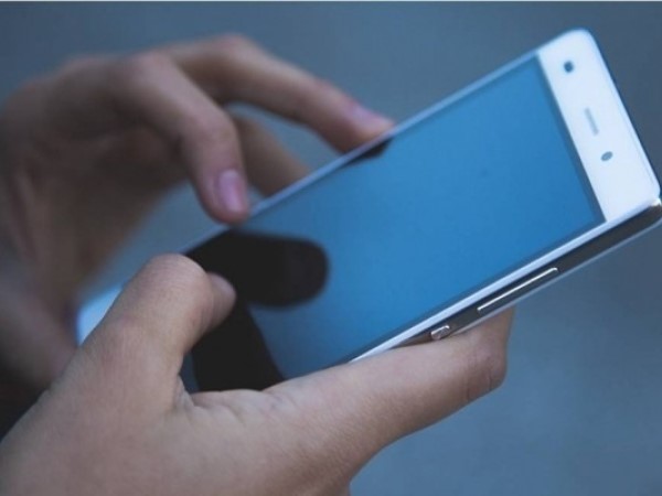 Rúng động vụ mẹ tạt nước sôi vì con dùng hết dung lượng Internet