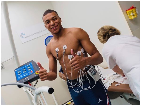 Kylian Mbappe được mệnh danh là 'thần gió' nhờ chế độ ăn gây bất ngờ
