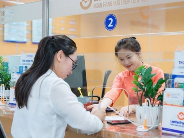Bầu Thuỵ 'chơi lớn', cho nhân viên nghỉ chơi sinh nhật vẫn nhận lương