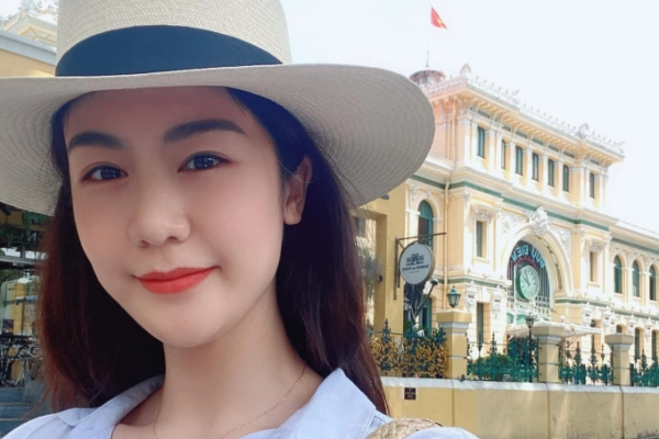 Nhan sắc tuổi 36 và cuộc sống hiện tại của cơ trưởng Huỳnh Lý Đông Phương