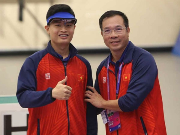 Profile khủng của xạ thủ giành HCV ASIAD: Bố mẹ là xạ thủ nổi tiếng, học trò của HCV Olympic Hoàng Xuân Vinh