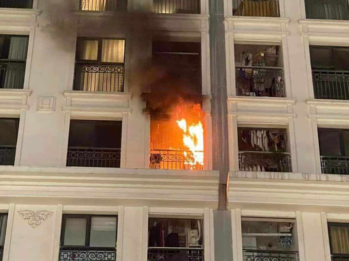 Cháy chung cư ở Hà Nội nghi do dùng nồi chiên không dầu ở ban công