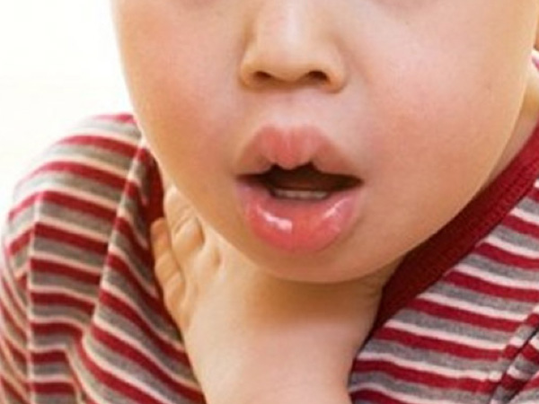 Hóc kẹo dẻo, bé trai lớp 1 ở Hải Dương tử vong thương tâm