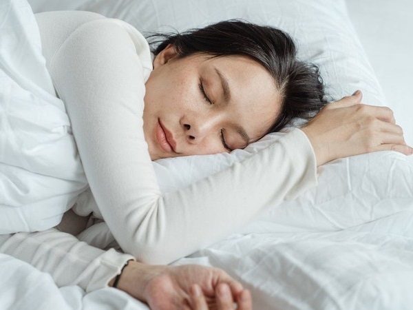 Tác hại đáng sợ khi ngủ ít hơn 6 tiếng mỗi đêm