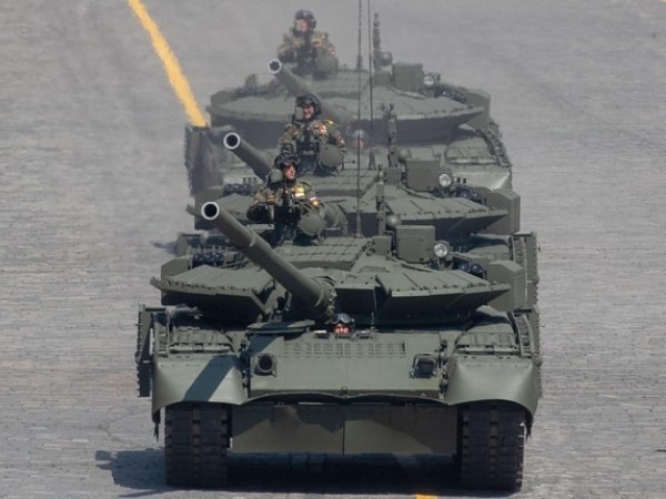 Lính Ukraine gọi điện cho hãng sản xuất xe tăng Nga để phàn nàn về xe tăng chiếm được