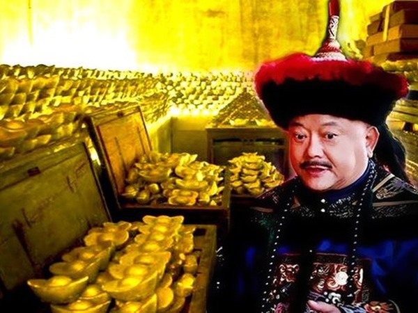 Không két sắt, ngân hàng, Hòa Thân giấu tiền ở đâu không ai phát hiện?
