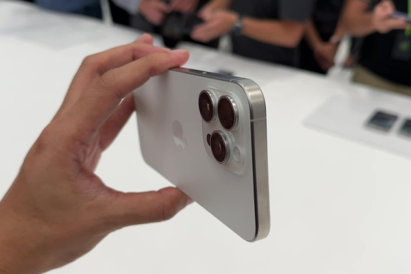 Bản cập nhật mới tiếp tục đặt ra câu hỏi về hiệu năng cho iPhone, và đây là cẩu trả lời