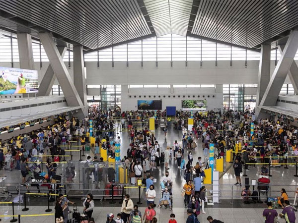 Nhận cảnh báo đánh bom, Philippines đặt 42 sân bay trong tình trạng báo động