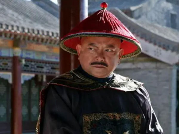 Chơi ngông như Hòa Thân: Ngày nào cũng uống 'báu vật' mà Từ Hi nửa tháng mới dám dùng một lần