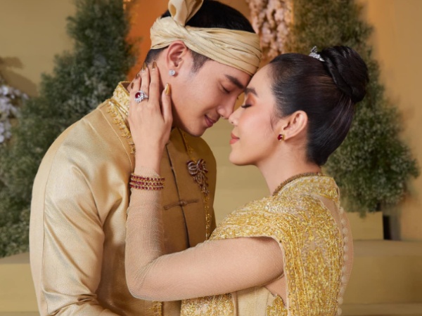 'Nam thần Miến Điện' có đám cưới dát vàng với vợ hơn 9 tuổi, thực hư ra sao?