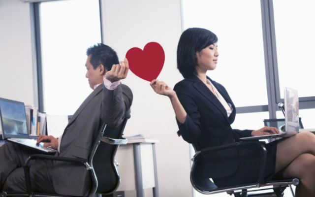 Vợ chồng bất hòa vì làm chung công ty, chuyện không của riêng ai nhưng cực kỳ nghiêm trọng
