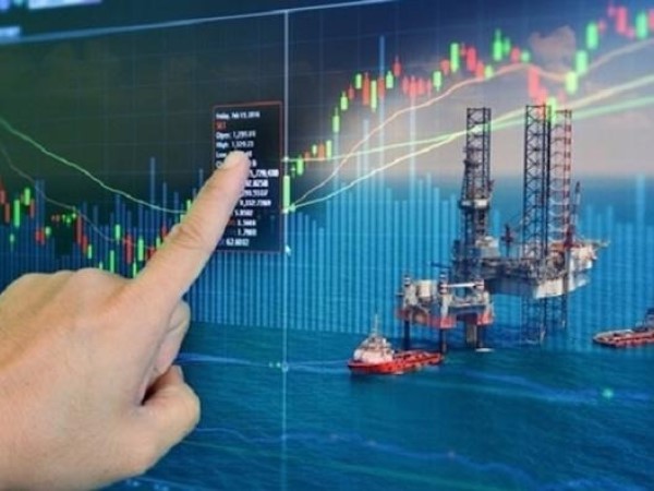 Cổ phiếu dầu khí tăng mạnh