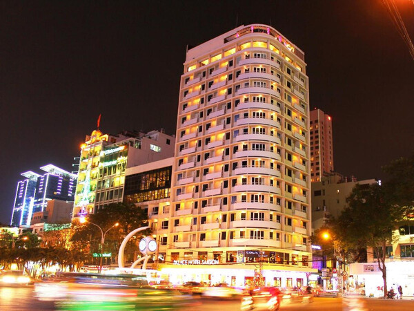 Sở hữu loạt đất vàng, Bông Sen nợ lô trái phiếu 4800 tỷ, liên quan Vạn Thịnh Phát
