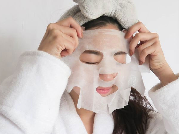 Bí quyết vẫn đẹp rạng ngời sau khi ngủ dậy sáng hôm sau