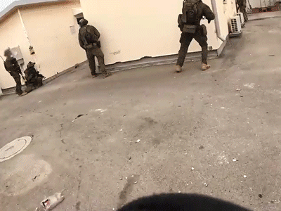 Cận cảnh quân đội Israel giải cứu con tin khỏi hầm trú ẩn của Hamas