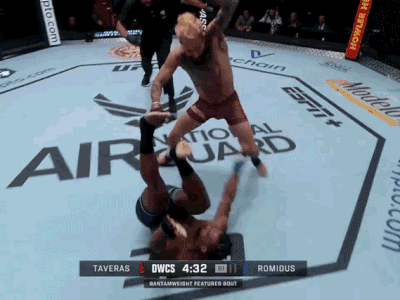 Võ sĩ có biệt danh 'Kẻ man rợ' ra đòn liên hoàn hạ knock-out đối thủ sau 29 giây