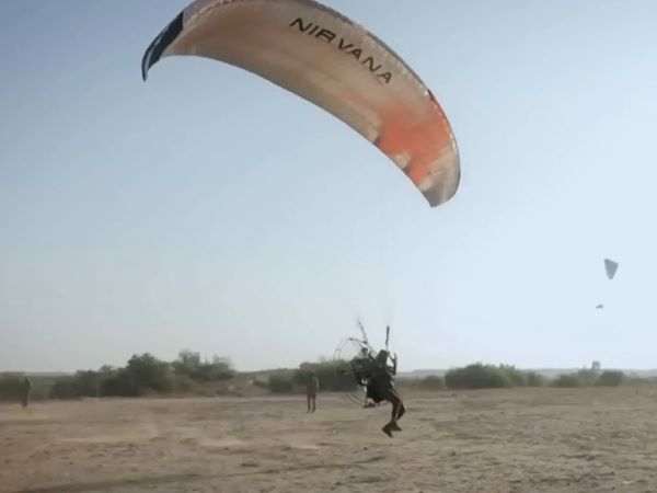 Israel hạ chỉ huy tác chiến Hamas, Ai Cập mở hành lang nhân đạo tới Gaza