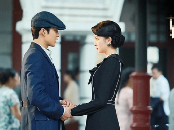 Nữ chính Hoa ngữ bị 'chê mạnh' vì ăn diện quá đẹp, nhan sắc diễm lệ cũng khó cứu loạt chi tiết vô lý