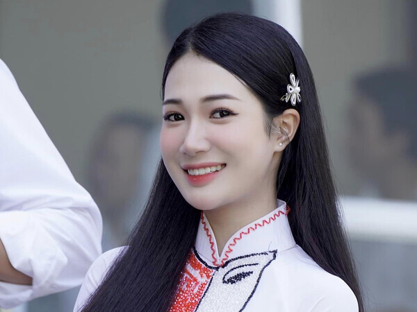 Đời thường của con gái đại gia có loạt cảnh nóng táo bạo trong 'Biệt dược đen'