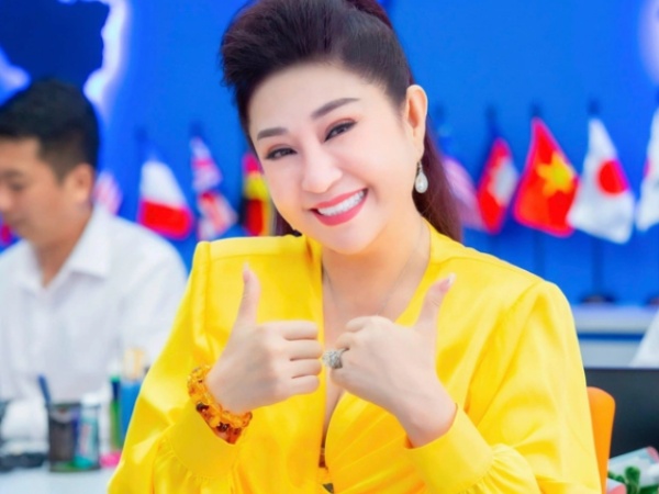 Đời thăng trầm của nữ nghệ sĩ Việt: Tuổi 54 vẫn lẻ bóng, một thời buồn khổ vì không có con
