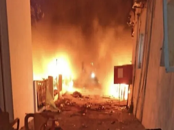 Bệnh viện ở Dải Gaza nổ khiến hàng trăm người chết; Hezbollah nói về ngày thứ Tư ‘thịnh nộ’