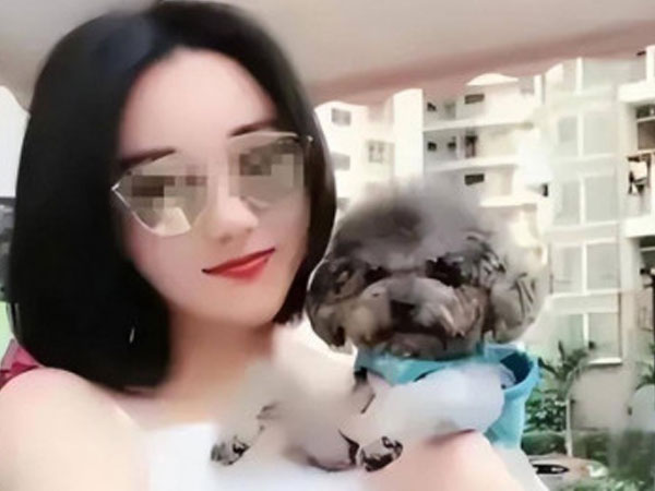 Bắt gặp vợ ngoại tình với nam huấn luyện viên trên ô tô, chồng cạn lời với đề nghị: 'Đừng đăng ảnh'