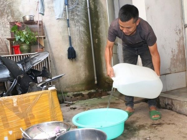 Chuyện như... đùa: Cả huyện bị cắt nước vì tài khoản công ty nước bị mất tiền