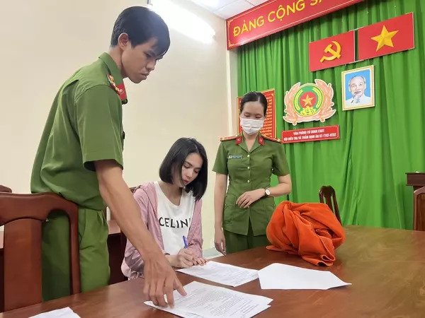 Khởi tố, bắt tạm giam người mẫu Ngọc Trinh