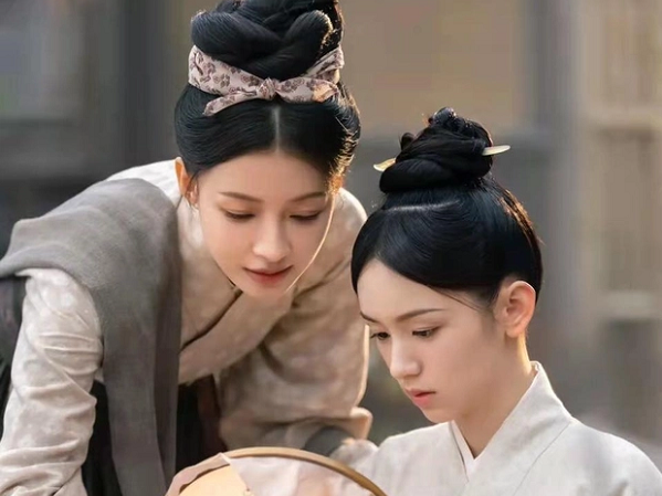 Sao nữ bị chê tơi tả vì tạo hình cổ trang thảm họa, thêm ánh mắt lờ đờ khiến netizen ngán ngẩm