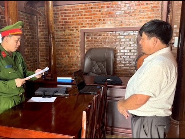 Khai thác cát ra ngoài phạm vi mỏ, một giám đốc doanh nghiệp bị khởi tố