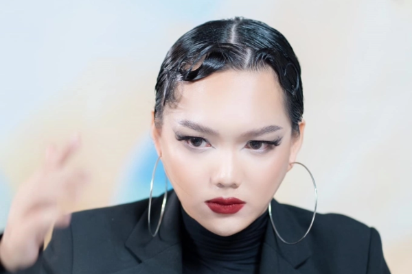 Toàn cảnh vụ đem 220 triệu thuê Phạm Thoại dự sự kiện và livestream, nhãn hàng chỉ bán được 100 đơn thu về hơn 20 triệu đồng