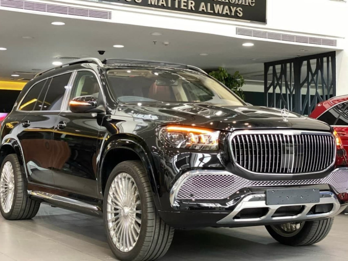 Ngân hàng rao bán xe sang Maybach 'biển đẹp'