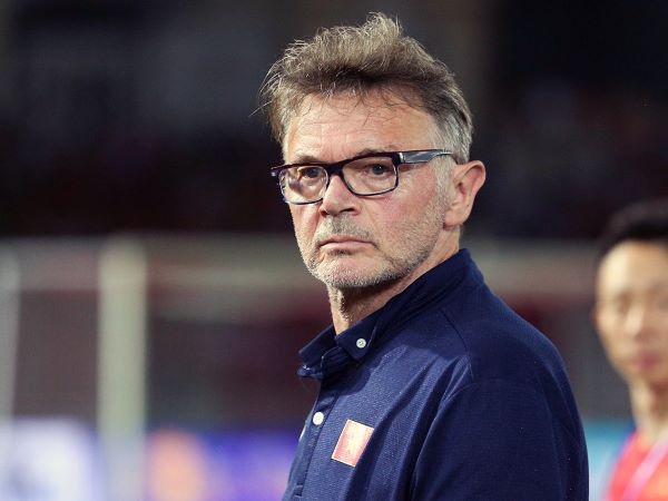 HLV Philippe Troussier liệu có phù hợp với tuyển Việt Nam?
