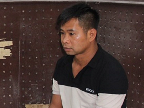 Bắt nghi phạm giết người ở nước ngoài trốn về Việt Nam