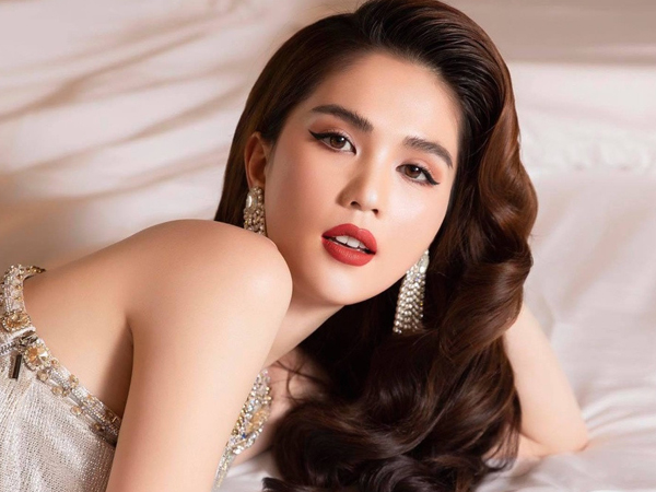 Ngọc Trinh đừng nghĩ 'Em đẹp, em có quyền' nữa!