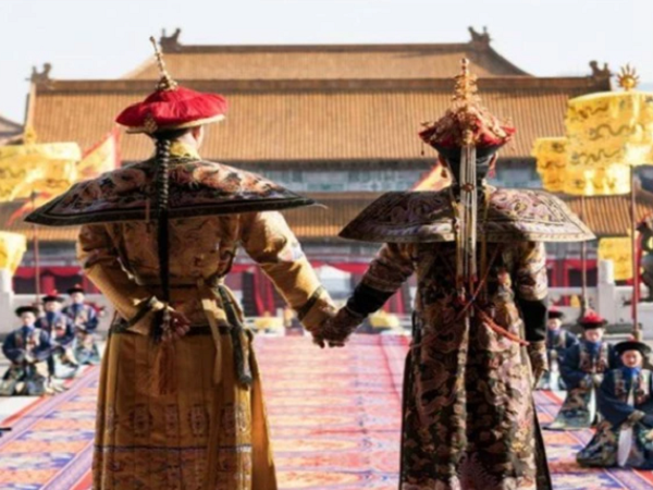 Nữ quan 'thử hôn' với Hoàng đế: Được thị tẩm trước cả phi tần, nhưng lành ít dữ nhiều, mang thai phải bị xử tử