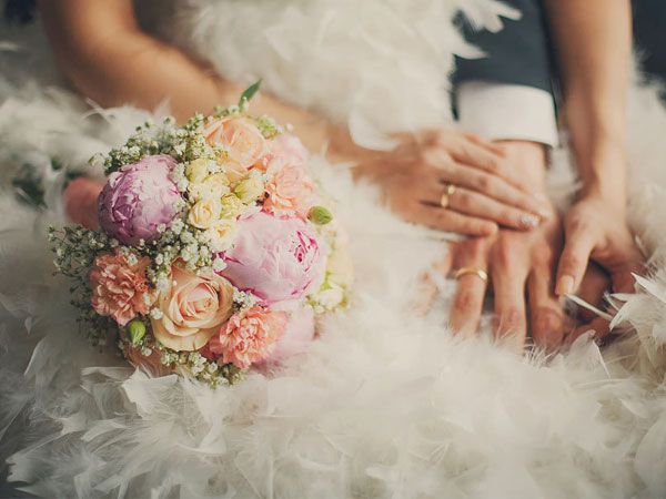Đêm tân hôn biết mức lương của chồng, vợ ngã ngửa, từ chối 'động phòng'